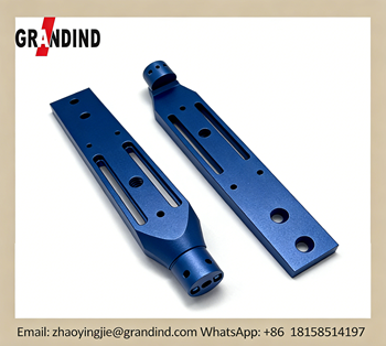 CNC-gefräste blau eloxierte Aluminiumkomponente